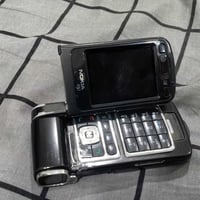 نوكيا N93 • بحالة بائسة • قطع غيار