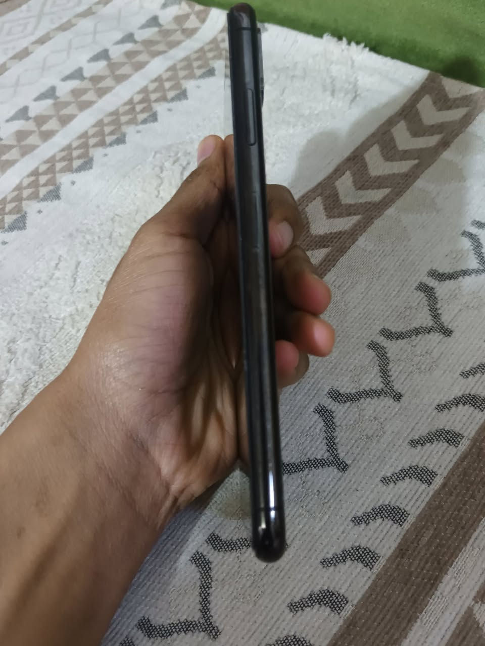 ‏سلام عليكم إكس ماكس للبيع الذاكرة256 مبدل بطارية وكاميرا خلفية الظهر مثل موضح الصورة هاي ￼بصف الكاميرا نموذج m￼ استفسار أكثر ￼ واتساب***********
