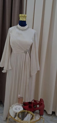 فستان • لبسة ساعة • مستعمل