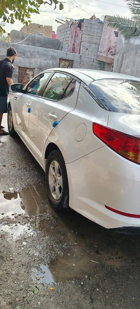 كي فايف 5
موديل 12
سونار موجود السعر 105 وبيها مجال  سياره بسمي حداديه جديده تخم تايرات جدد 
تبريد شغال
***********
