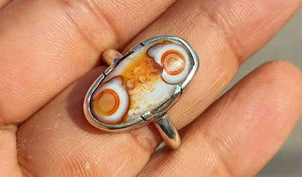 سليماني قديم لون مختلف حجم خنصر قياس ١٨ للبيع *********** وات ساب
