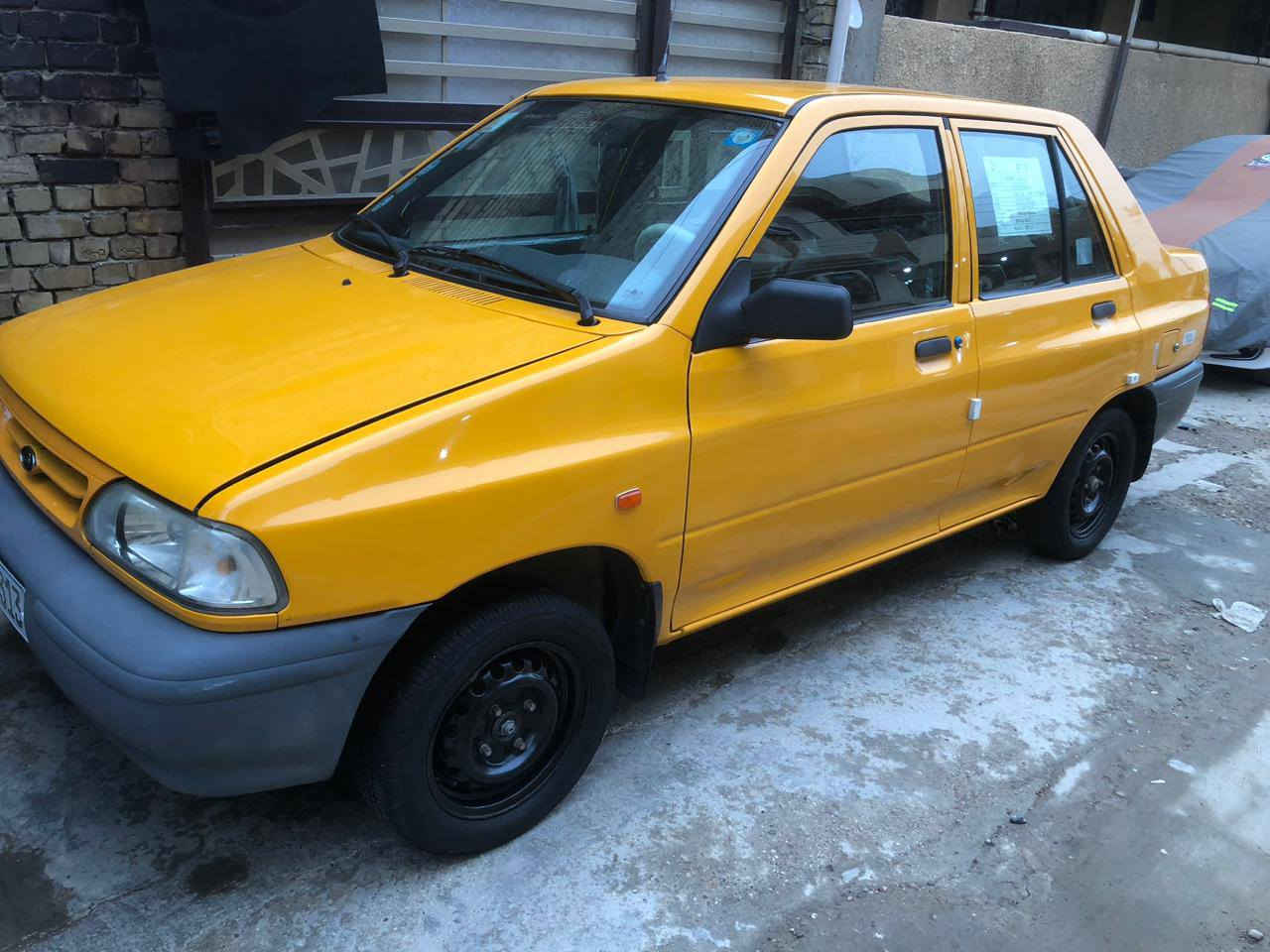 سلام عليكم سايبه2023كفاله عامه  سياره جديدة كلش
سعرها ٦٥ وبيها مجال قليل 
مكاني بغداد / الزعفرانيه
مكلف بالنشر خاص مغلق خاص مغلق 
الاستفسار اتصل على رقم  ‏‪***********
