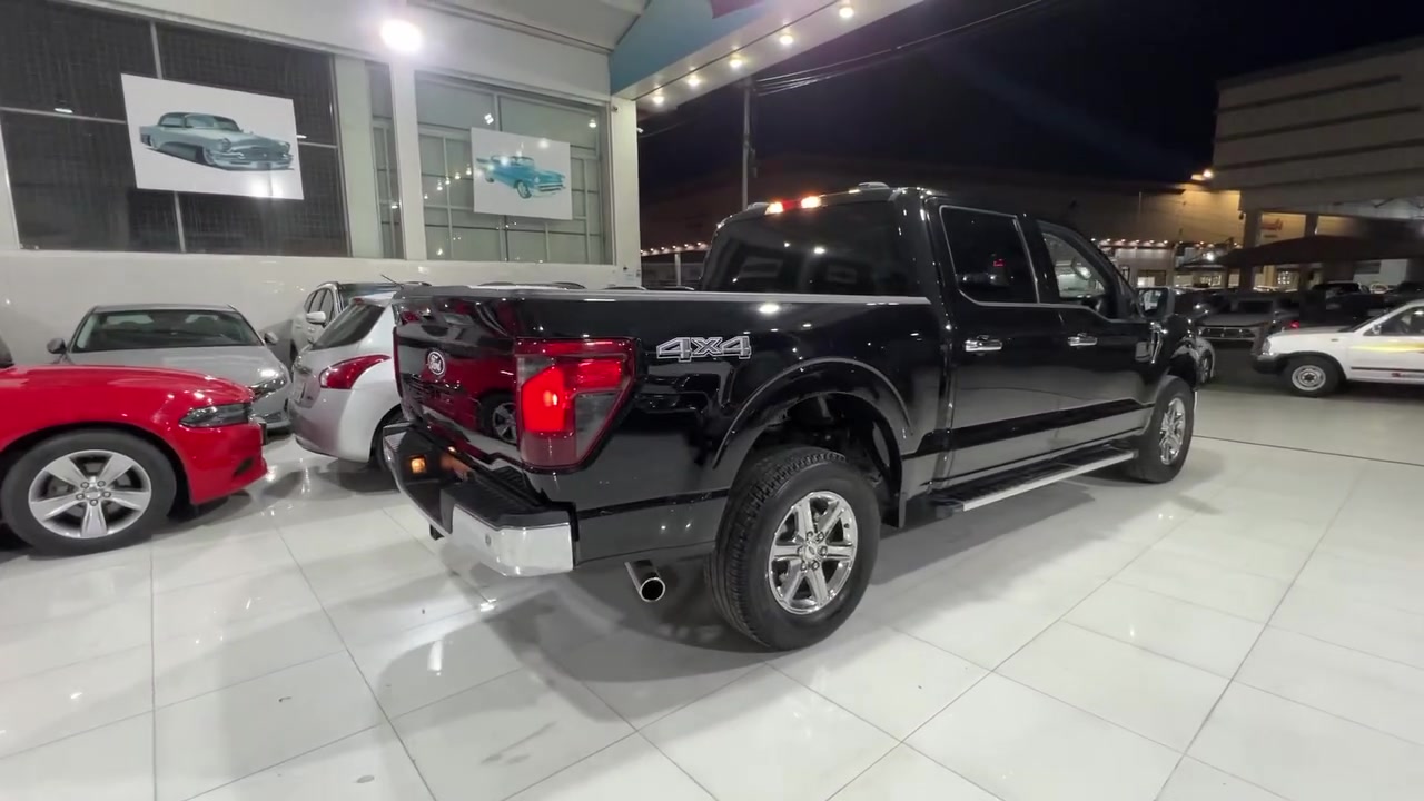 فورد f150   Xlt  شكل جديد 
2024محرك 5000 V8 
ماشي 20 الف 
باب طويل بدي قصير 
دفع رباعي ( دبل اكسل ) 
المواصفات 
شاشه جبيره 
كيج الكتروني 
٥ كامرات محيطيه 
حساس امامي خلفي 
نقطه العمياء 
لايت زينون 
بك لايت لد 
حادث سياره بابين جهه العبري صبغ 
وبحاملغ الامامي بي بارد شويه 
بجم كبس خلف كبس 
السعر 292 $ وبي مجال بسيط 
العنوان اربيل شارع ١٠٠ 
***********
