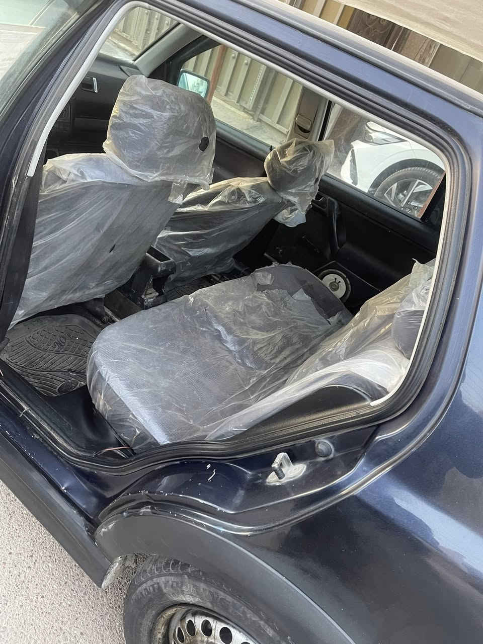 فنتو موديل94 مكينه2000 كير اوتو شرط نضيف جديد شاده صدرهه نضيف رقم انكليزي بغداد تحويل مباشر كهربائيات جاهزه داخلهه كلش نضيف سياره حلوه وجاهزه بيهه نقوصات بسيطه السعر38 مجال حك جيتك فقط مكاني بغداد حي جهاد***********
