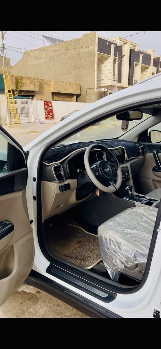 السلام عليكم للبيع سبورتج 2016 شكل 18
نص مواصفات 

رقم بغداد

خليجي 

محرك 2000 دوش

السياره مكفوله  بس بيها بارد بل باب الخلفي شبر 

السعر :(175$) و بيها مجال قليل 

العنوان : الانبار  فلوجه 

الاستفسار : 

***********

***********
