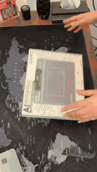 بادة حرارية عالية الجودة

قطعة مهمّة لكل فني صيانة، وظيفتها تنقل الحرارة من المعالج للهت سنك وتخلي الجهاز يشتغل بحرارة مستقرة بدون تهنيك أو ارتفاع مفاجئ.

مميزاتها:
✔️ تتحمل درجات حرارة عالية
✔️ نقل حراري سريع وثابت
✔️ مناسبة للهواتف الحديثة أثناء الألعاب والشحن
✔️ تقلل من مشاكل التهنيك واستهلاك البطارية

استخدامها بسيط وتفيد خصوصاً بالأجهزة اللي ترجع حرارتها تصعد بعد فترة من الاستخدام.

العنوان: بغداد – شارع الربيعي، مقابل مول دريم ستي، عمارة الشراع
واتساب: ***********
#قطع_غيار #الشعب_الصيني_ماله_حل😂😂 #صيانة_هواتف #اللمسة_الرقمية #أدوات_صيانة
