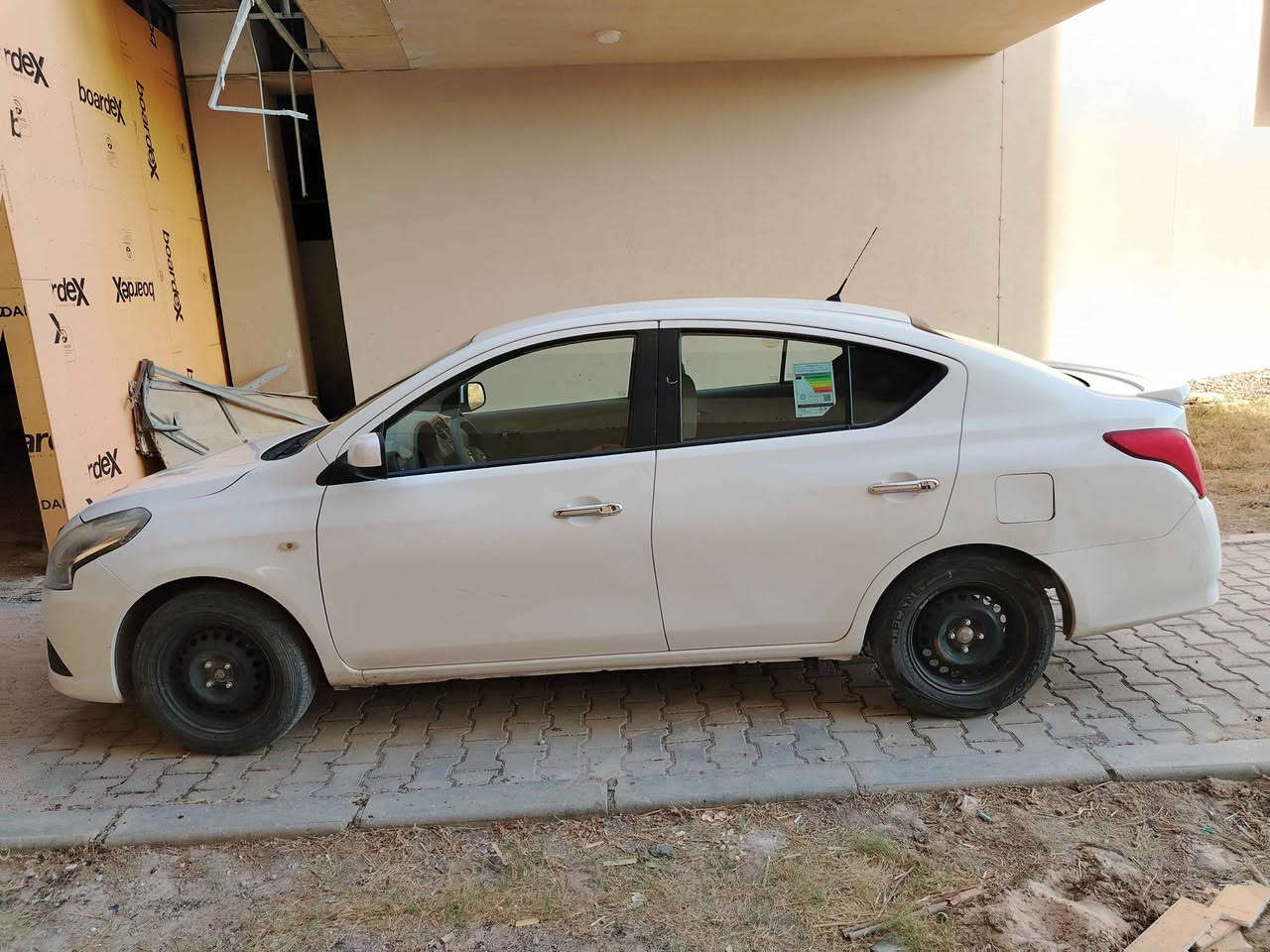 نيسان صني 2021 ام البليته الزركة هندي للبيع بيه بارد يم قبق البانزين كير محرك مكفول السنوية بعد شهرين وتنتهي بسم الشركة السعر 93 
*********** البصرة, العراق
