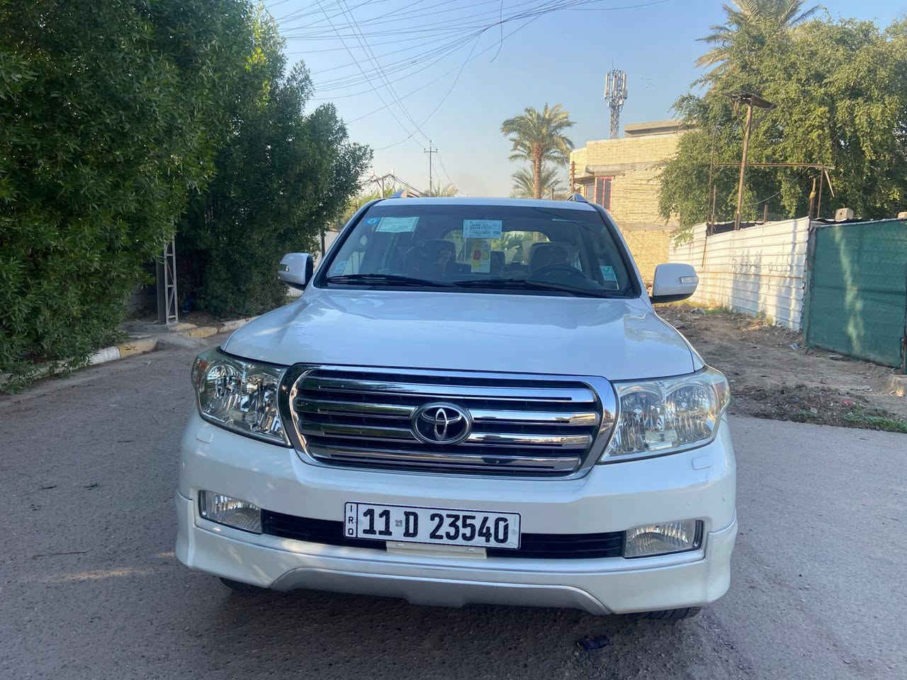 السلام عليكم لاندكروز موديل 9 مقفوله سياره بريميه ماشيه السياره 74 سبير ما نازل ا سياره جديده مكان السياره بحي العامل مراوس حسب القناعه.  ***********
