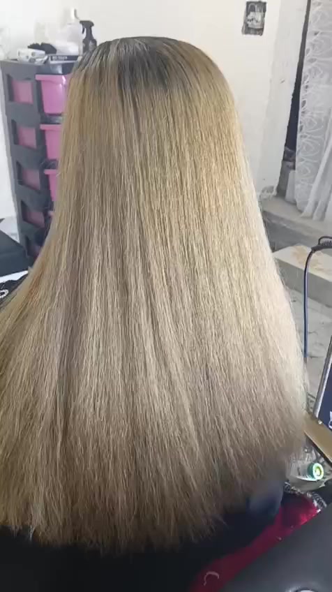 عروض العيد مستمره ونتائج الشغل ولا غلطه يدللون علينه زبوناتي الحلوات
أعمال صالون الملكه العنوان الخطيب الزراعي شارع المولد الحمره بالقرب من أسواق ام علاء تواصل وتساب مقابيل صيدليه حيدر جواد اسم صالون الملكه ***********
