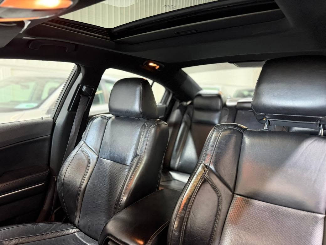 دوج جارجر   sxt plus
موديل 2020 
لون. نفطي 
رقم سليمانية 
مواصفات 
بصمة 
سلايت 
كشن جلد + تبريد تدفئة + خزن 
تبريد قطعتين 
استيرن تدفئة 
الضرر ربع بونيد + باب سكن صبغ 
للاستفسار 
***********
مكانة كركوك كركوك, العراق
