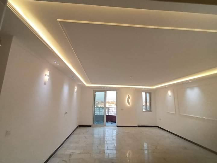 يعلن
مكتب المهندس للمقاولات العامة     الى اهالي الكريعات الكرام
تريد تبني بيتك؟ ترمم؟ تفلّش؟ أو تسوي خارطة هندسية؟
مكتب المهندس يوفرلك كل الخدمات الهندسية والبنائية بأسعار مناسبة ونظام نقد وأقساط 🔥
✅ بناء حديث ومتين
✅ إشراف وتنفيذ هندسي
✅ ترميم وتفليش
✅ عمل خرائط هندسية
💰 أسعار البناء (تسليم مفتاح):
🔹 سعر المتر نقدًا: 450 ألف
🔹 سعر المتر أقساط: 550 ألف
📌 القسط الشهري فقط 500 ألف
❌ بدون كفيل
❌ بدون فوائد
📞 للحجز والاستفسار:
***********
***********
📱 فيسبوك: مكتب المهندس للمقاولات العامة
🎵 تيك توك: eng_ail3
