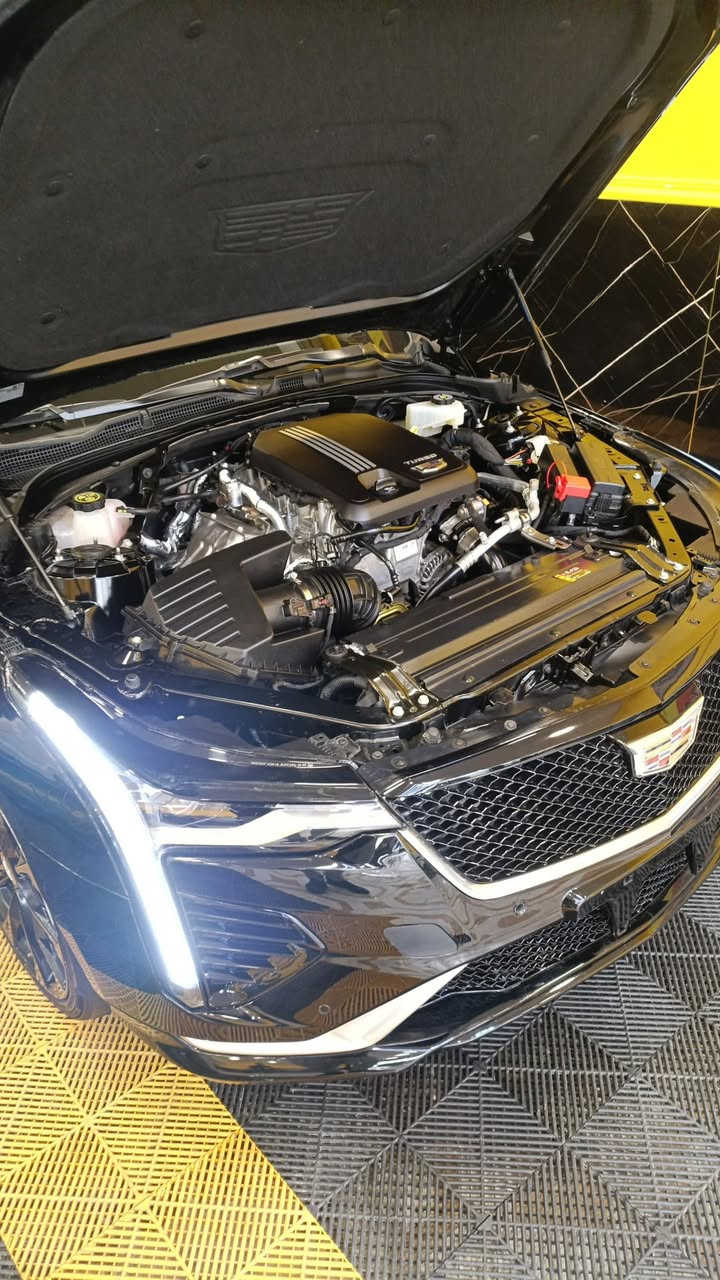 كاديلاك ct 4  2023 
فول مواصفات 
حادثه جاملغ امامي بدون دواخل راجع بارد PEDR 
بدون صبغ فقط تكحيل بصيط 
مرقمه رقم بصره السياره جاهزه مابيه نقص 
بيع او مراوس السعر 193
للتواصل ***********
