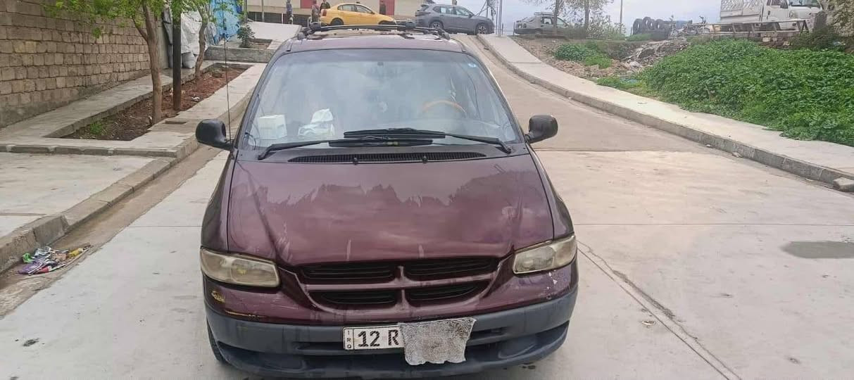 السلام عليكم
سيارة للبيع دوج كرفان موديل 2000 كير ومحرك على فحص 
سنوية جديدة رقم نينوى جديدة مسطرة تبريد شغال كابون بانزين بيهاا تشتري من الشرعي باسمناا غير متواجد على فيس للتواصل على الرقم *********** سعر 47 وبي مجال \ مكان السياره موصل \ حي القداسية الثانية
