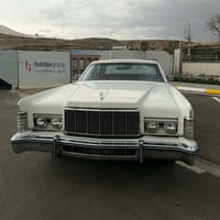 لینکۆڵن مۆدێل 1976 کلاسیك هەشت پستۆن V8  سەیارەکە زۆر زۆر لۆکە تەنها 6...