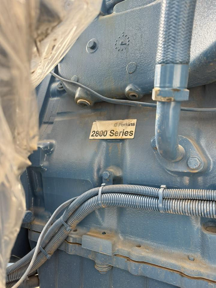 Perkins kva500


**إذا كنت صاحب هذا الإعلان وتريد حذفه لأي سبب، رجاءا أرسل رسالة إلى الدعم الفني**