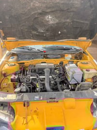 بيجو باص موديل 2013  تخم تاير جديد صدر امامي خلفي جديد مكينة وكير جديد...