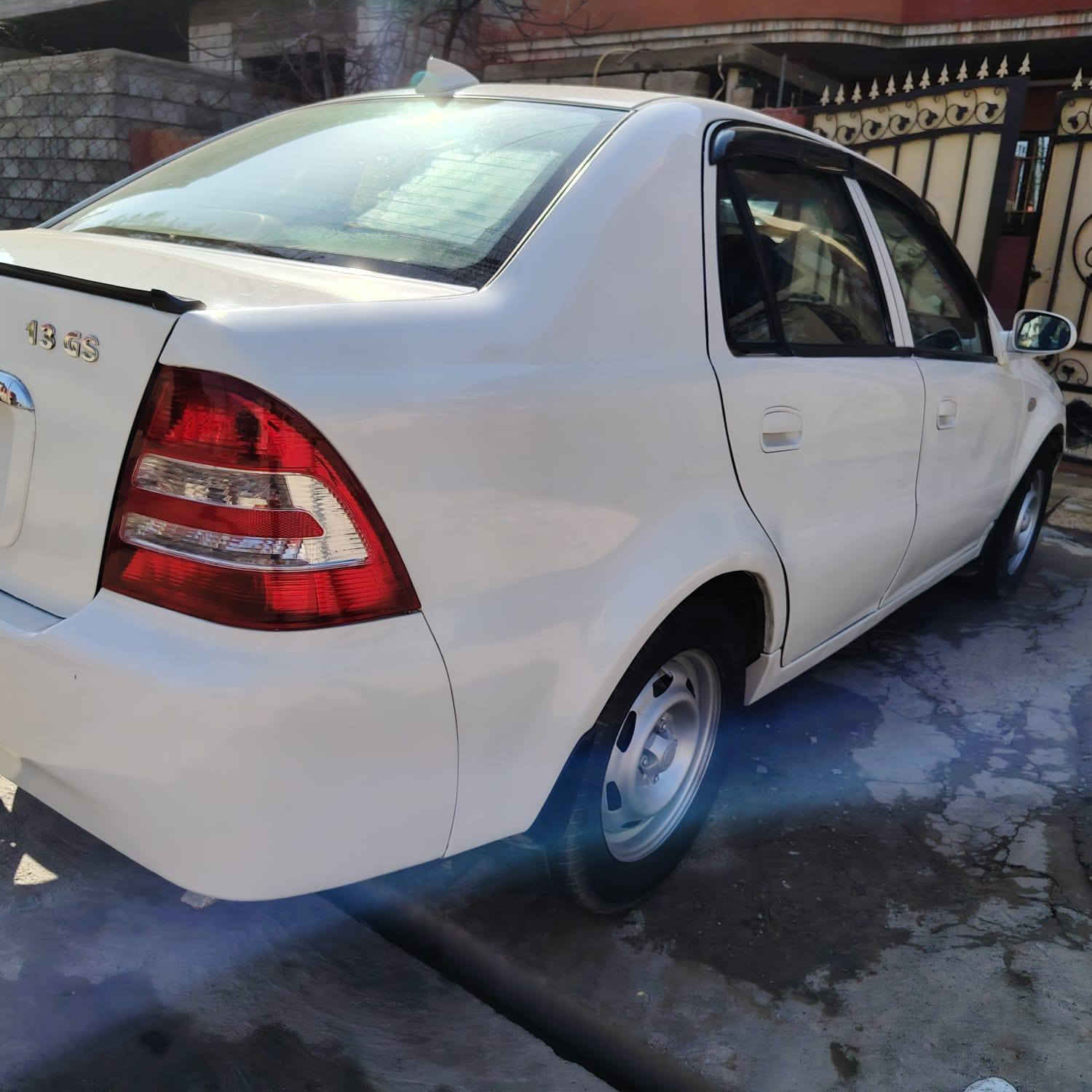 السلام عليكم
سي كي 2013 گصه جديده 

مكينه كورلا وكير اصلي شرط 
ماشيه 114الف
سياره جاهزه 

كابون بانزين بيها 

صبغ حزام جماليه بدون دواخل 

وايرمنيه شغاله  

السياره حلوه ومرتبه 

شرط التحويل 

السعر 48 وبيها مجال بسيط 

***********

***********
