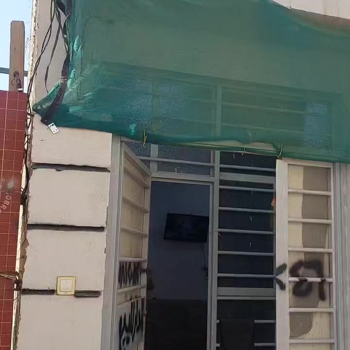 السلام عليكم بيت للبيع مساحته 50طابق ونص بناء حديث بشارع الشهيد أثير الزاملي بلشبانات يبعد عن الإمام الحسين عليه السلام 10دقائق بسيارة شارع عرضه 8متر البيت جديد بناء2025  قرار 25 بااسمي لبيت وباقي تفاصيل اتصل ***********

(بيع مستعجل )
