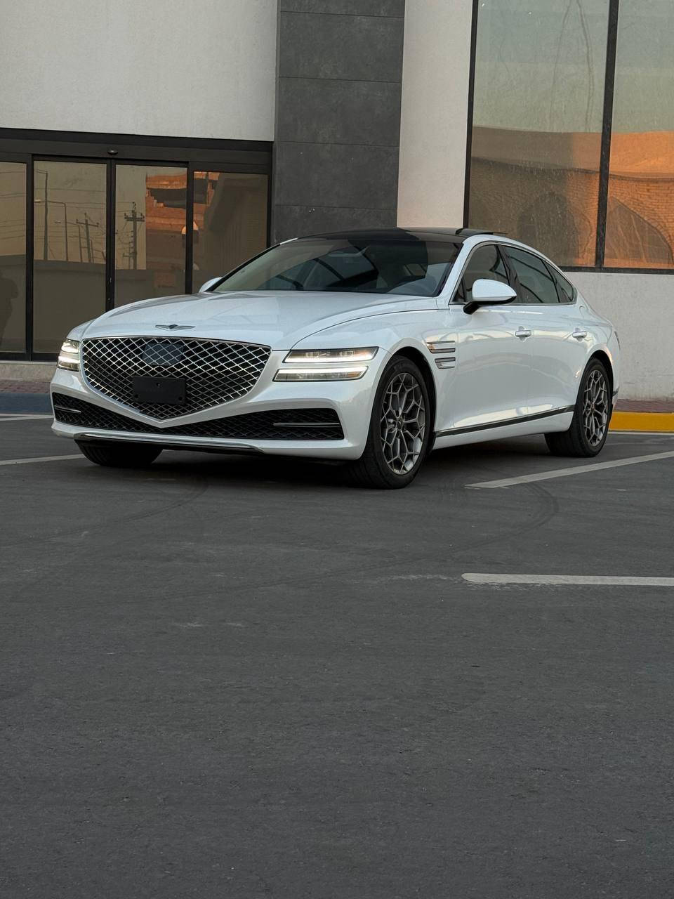 جينسيز g80 فئه رويال نص فول وارد أمريكي الضرر بابين جهه عكس السايق ويوجد ضرر داخلي بسيط تصليح درجه اولى بدون لوحات داخله بااسم شركه السياره بنو راما داخل جلد كحلي كشنات تدفئة تبريد ماشيه ١٩ الف ميل على مشي امريكا جديده حيل للبيع او مراوس حسب القناعة للاستفسار ***********عنواني بصره شارع الوطن
السعر المطلوب ٢٩٥ ورقه
