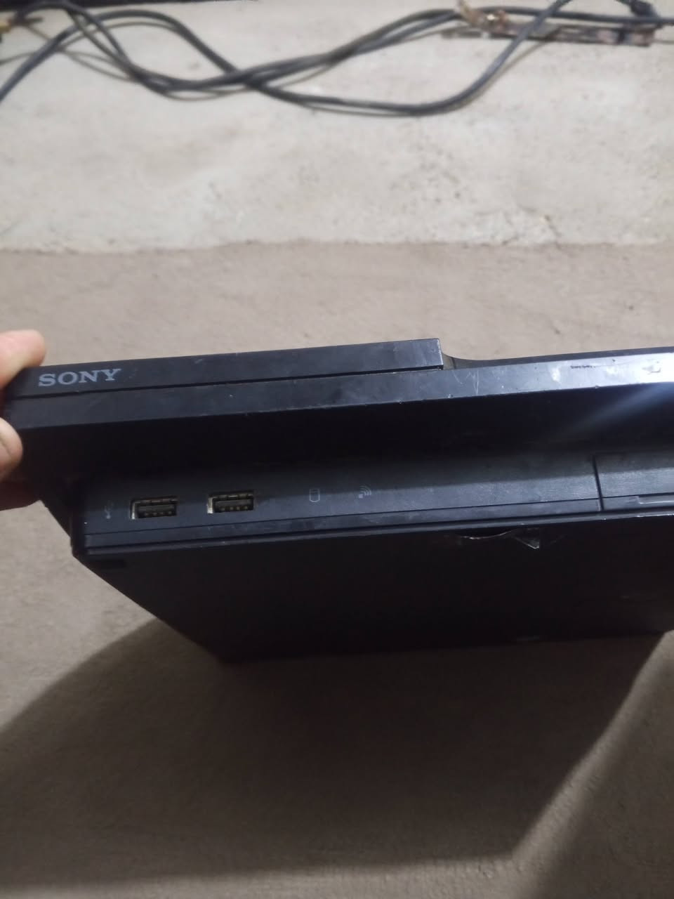 السلام عليكم هذه بلي كامل وشغال السعر 300فقل والشري ***********
