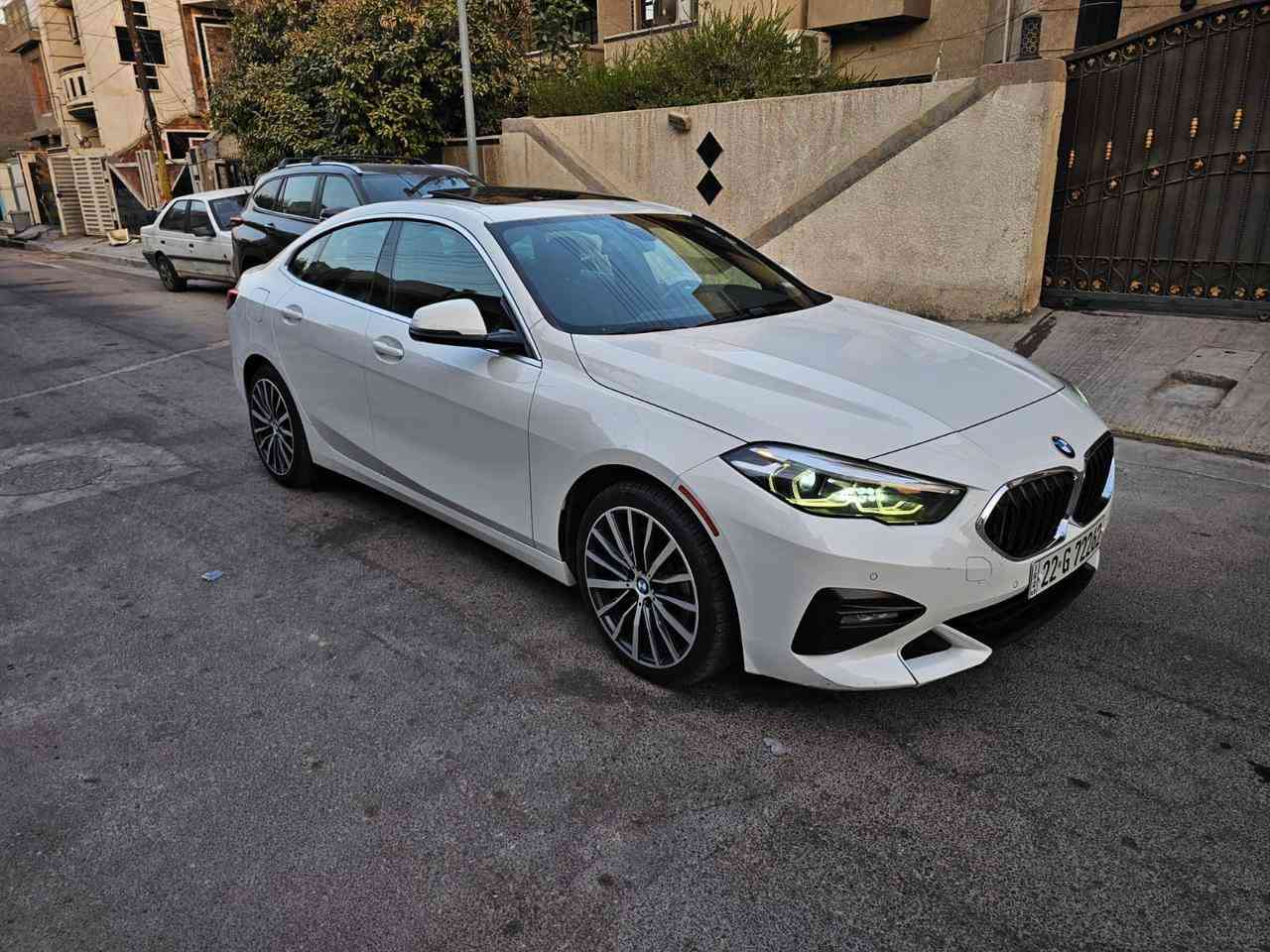 السلام عليكم 
للبيع او المراوس 
BMW 228I 
موديل 2021 

فول مواصفات اعلى فئة بهذا الحجم 

ماشية 47 الف 

رقم اربيل الجديد وبأسمي تحويل مباشر 

حادثهة جاملغ وباب الجاملغ مبدل نفس لون من الوكالة وربع الباب صبغ يعني نفسة مصلح بدون دواخل وبدون ايرباك وباقي السيارة كلهة مكفولة حتى المحرك والكير برغي ممفتوح بيهن 
السيارة عليهة سيرفز كامل بدون اي نقص او اي مسج 
السعر 180 وبيهة مجال 
مكان السيارة بغداد 
للاستفسار 
*********** 
*********** بغداد, العراق

