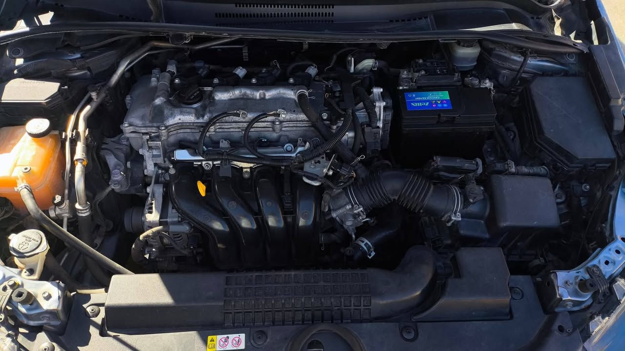 السلام عليكم، كورلا موديل 2020 مواصفات LE، مكينه 1800، رقم اربيل بأسمي، ماشيه 77 الف، حادثها خفيف مثل مموضح بالصورة جاملغ و بنيد بدون دواخل و لا ايرباك و بارد خفيف بالجاملغ الخلفي هنا بالعراق، السعر 135 قفل، مكاني بغداد ، للاستفسار الاتصال على الرقم ***********
