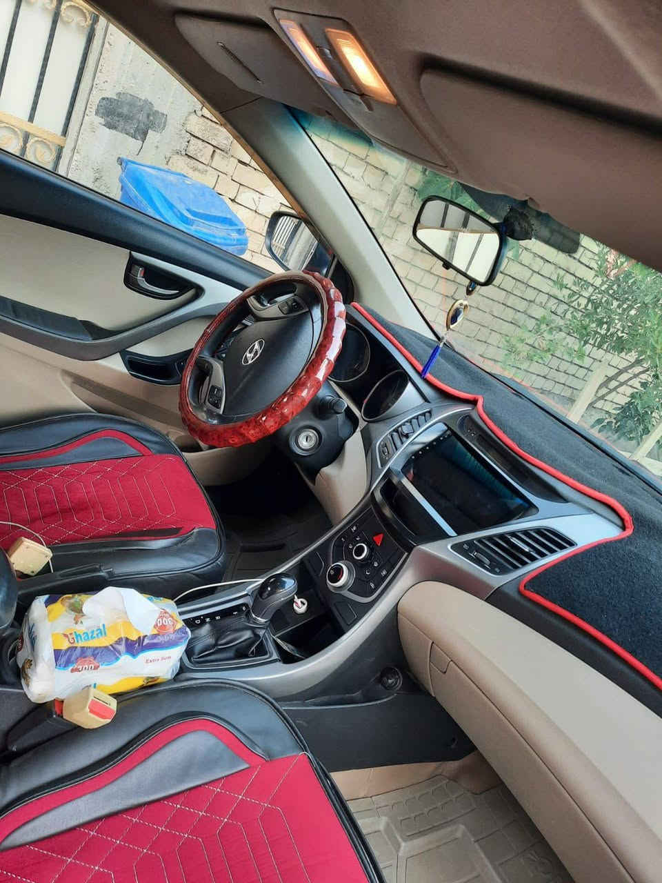 انترى لبيع موديل 2015 سعرها شدة وعشرة 
***********
