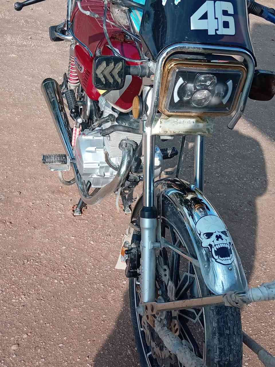 السلام عليكم 
دراجه ايراني للبيع موديل 2025
محرك 150cc
السعر 750
المكان الفلوجه ناحية الصقلاويع 
رقم الهاتف 
***********
