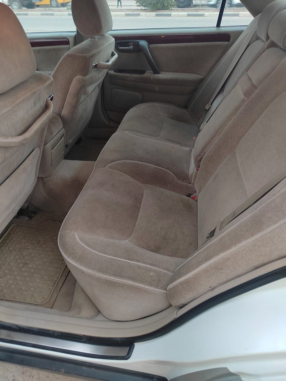 سلام عليكم سياره ملكه دوات دوات لبيع سياره متونه طبق لصل. سياره جاهزه خير من الله ما نقصه شي دفور جبير دكمتين لكراسي كرهبيات بس لجدام ثنين سعر سياره 34 وبيه مجال قليل ولشراي. يدلل لعنوان لعماره لحب تصل هله بي ***********
