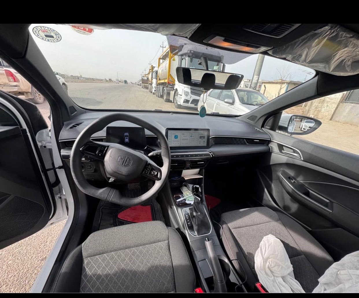 ئێم جی MG3 2025
زەمان 6 ساڵ مواصفات ستاندارد شاشەوکامێرا حساس .
ئاوێنە ئیشارەت بلوتوس.ڤۆلیۆم.
گێج ئەلیکترۆنی و تەبرید لەمس
تەنها 33 هەزار رۆشتووە 
نرخی $ 102 وەرەقە.
  قفل قڤل  بی محاملە   رەقەم هەولێر و سەیارەکە لە هەولێرە 

هيج هيجي نييه بي سبوغ بي تاعديل بي قؤپ بي شوخت عيسابي سفري بؤ بكه كه پو گاعيه ي نه به ستراوه  زماره موبايل ***********
