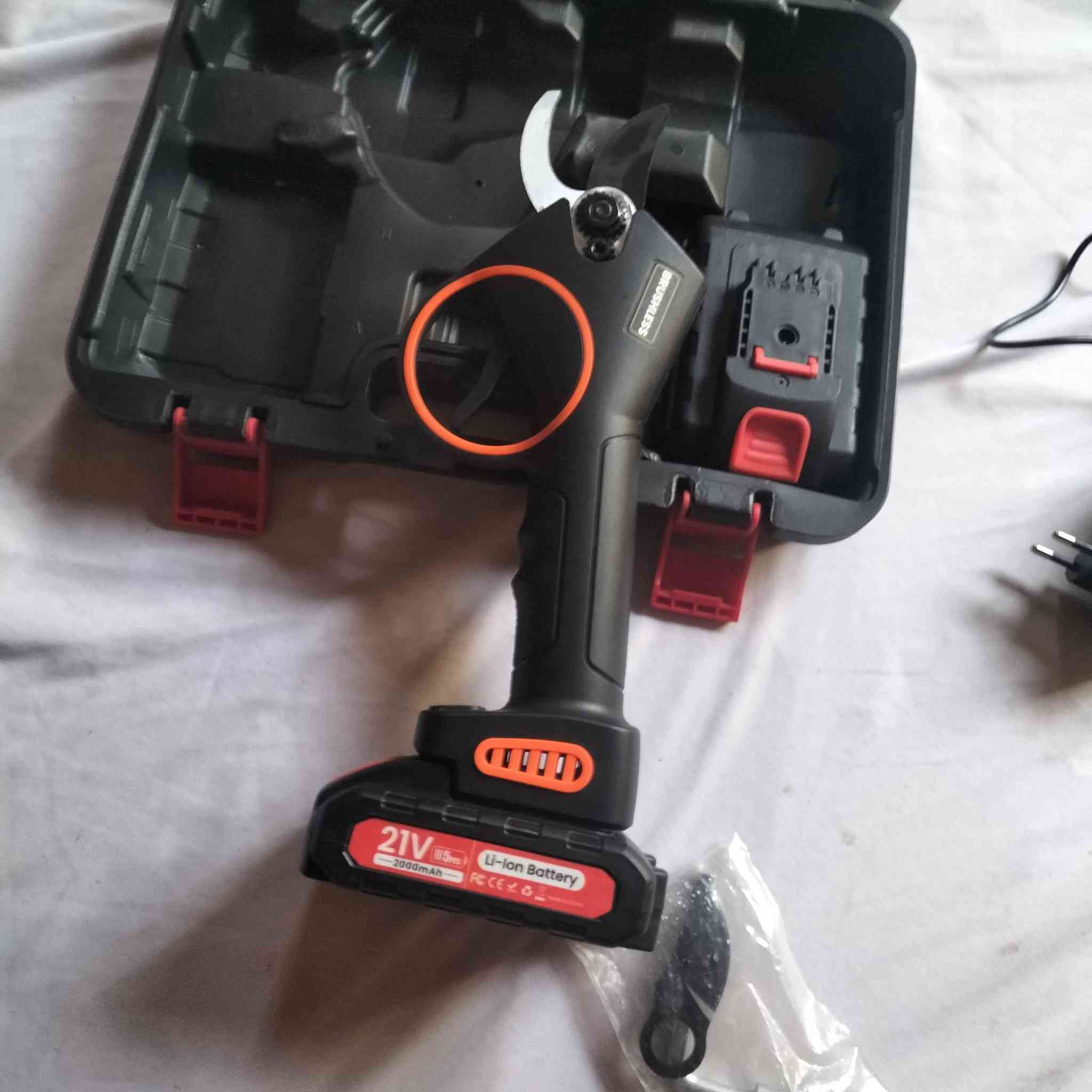 مقص تقليم شحن جديد كامل شغال بس بي شويه الغلاف البلاستك مفتوح مامئثر بي السعر 30الف


**إذا كنت صاحب هذا الإعلان وتريد حذفه لأي سبب، رجاءا أرسل رسالة إلى الدعم الفني**