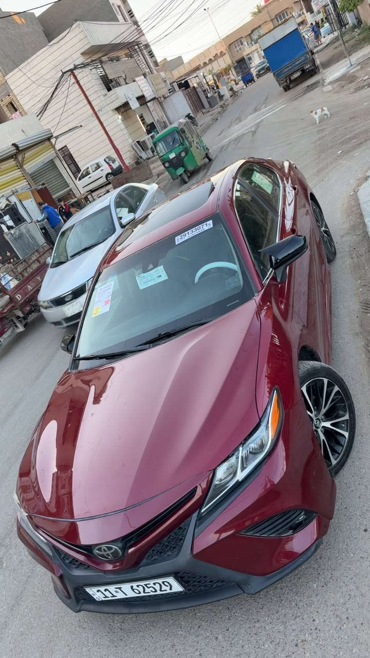 السلام عليكم 
للبيع كامري 2018  PLUS SE وارد امريكي
رقم بغداد الدولي 
فول للاخير بصمة جلد سلايد
كشنات جلد شاشة كبيرة شفتات ستيرن
كشن سايق كهرباء
تحديد سرعه وتحديد مسار
شفتات ستيرن
كشن سايق كهرباء
شاشه وكامره خلفيه 
رادار امامي وخلفي 
نقطه عمياء
اشاير بالمري 
وباقي المواصفات المعروفه
السياره ماشيه 60  ألف مايل 
حادثها مرفق بنيد مصبوغ وجاملغ بي بارد
السعر 168$ ورقه
***********
