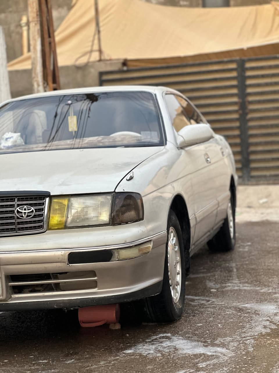 السلام عليكم بطه فصل مديل 95مكينه ثنين ونص ديلكو مكينه وكير مكفولات السياره مكفوله كص ونقل جثه سنويه بسمي تحول ثاني يوم رقم انكليزي جديد   السياره جديده مصبوغه عام فقط 
تخم تاير جديد كهربائيات جديده لايت زنون شاشه تبريد حداده نص عمر مكاني بصره شط العرب تنومه 
سعرها 65 وبيها مجال ***********
