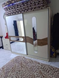 غرفة نوم • للبيع
