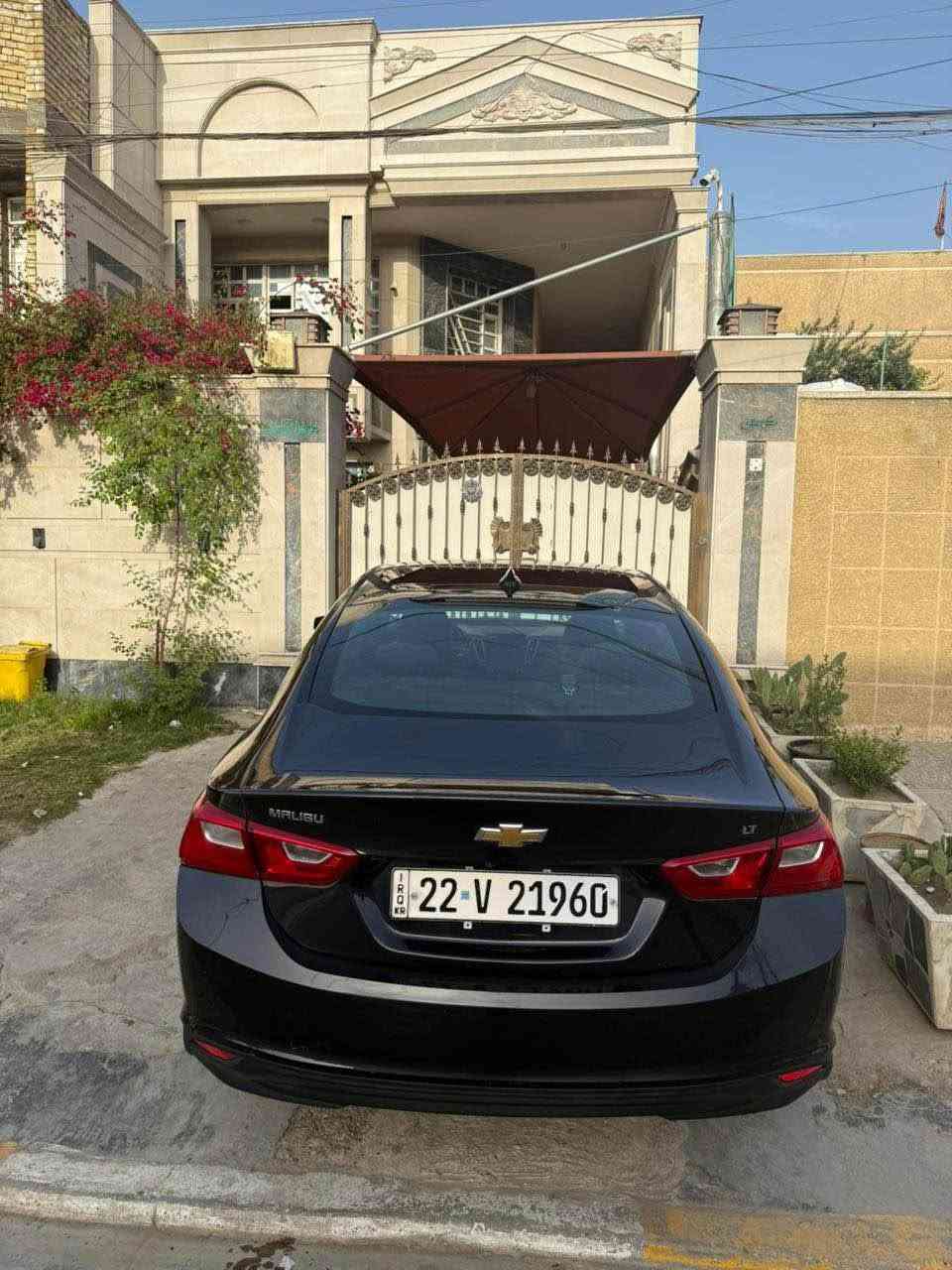 ماليبو 2023 LT  لون حبري 🫟 امريكي 
ترقيم جديد ( اربيل )) بچم كبس صندوق كبس
الضرر// فقط باب خلفي مبدل نفس اللون  وتصليح بالجاملغ الخلفي  
صور الضرر مرفقه رقم الشاصي 1G1ZD5STXPF192690
المواصفات  LT
🔴بصمه ابواب جنطه /تشغيل عن بعد 
🔴 نقاط عمياء / رادارات امامي خلفي 
🛑محرك 1500 توربو  / قياده ذاتيه
🔴سايد بريك بصمه / مانع انزلاق
🛑لدات اماميه نهاري / حساسات خلفية
🛑 اوتو بريك /توقف ذاتي عند الاقتراب 
🛑كشنات تدفئه + كهرباء 
🛑تبريد مناخين منفصل SYNC
🛑تبريد قطعتين امامي خلفي 
🛑شاشه كبيره تدعم كاربلي/خرائط Gps
🛑كامره خلفيه / كروز مثبت سرعه
🛑شاشة ضبط واعطال بل دشبول
🛑منافذ USP/ 12V /Tip
🛑حساس اطارات / 4 دسك/ Abs
سعر 122 بي مجال 
📍:— بغداد / بغداد الجديدة 
📞:— *********** بغداد, العراق
