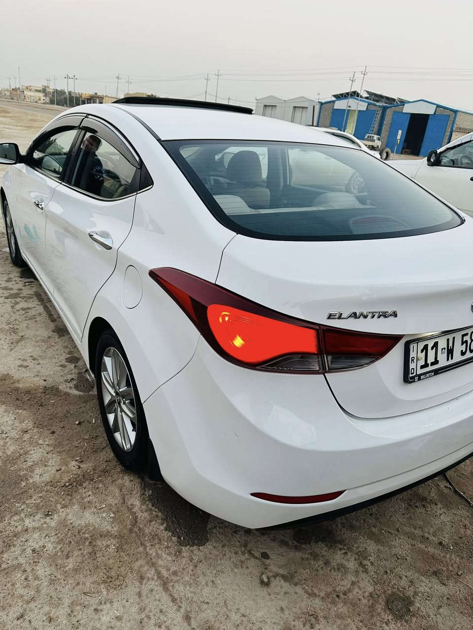 النترا خليجي 2015 فول كفالة عامة
السيارة مكفولة من الدعاميه للدعاميه لاضربه لا صبغ ولا بارد فقط خدوش بسيطه جداً 
محرك 1800 مفتوح بي راجز واحد 
السياره نضيفه وجاهزه بمعنى الكلمه وبالواقع احلى من الصور 
رقم بغداد الدولي وبأسمي شخصياً مداور ثاني يوم 
هزه جديده 26 
السياره فتحه تحكم ستيرن شاشه تايرات توني شاد جدد باتري جديد 
مكاني الناصريه مركز  السعر:135

***********

اتصال فقط ما متواجد ع الفيس
