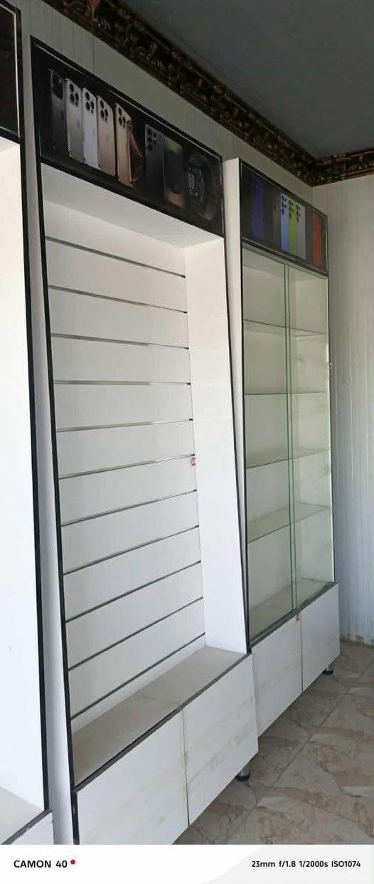 فاترينات جديد غير مستخدم تفصال ثكيل بسعر المستخدم .
العدد اربعه وحده جام ورفوف جام وتلاثه سجه وذراع كما موضح.

ابيع مستعجل 
***********
