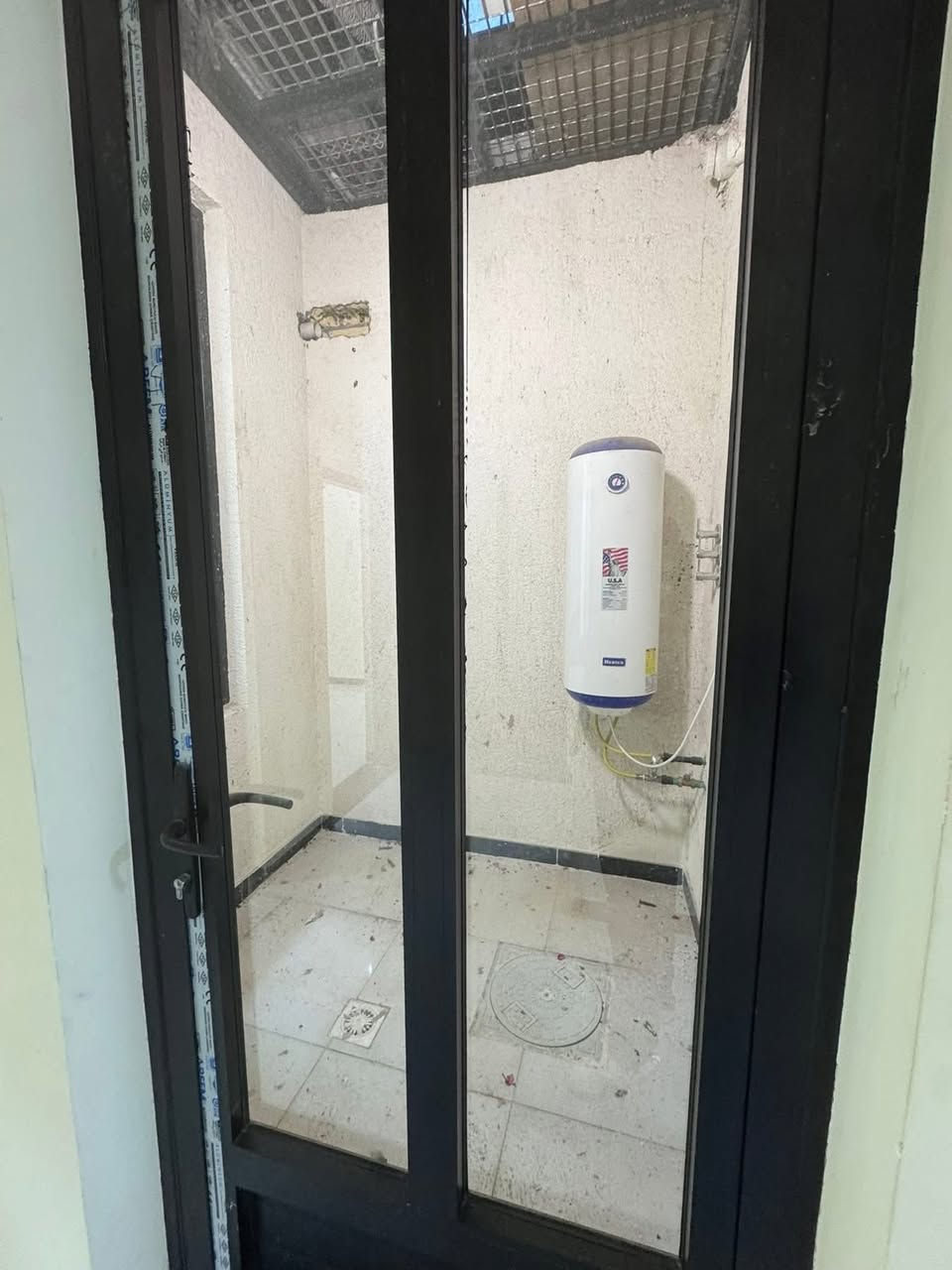 العنوان📍- المنصور قرب فلكه البيجيه
التفاصيل ط ارضي باب معزول

(صاله كبيره - مطبخ - صحيات - غرف نوم عدد 3)

كل هذا بسعر 900 الف وقابل للتفاوض عوائل

للاستفسار اكثر الاتصال 

يوجد تصوير الشارع مع تصوير كامل للشقه

***********
