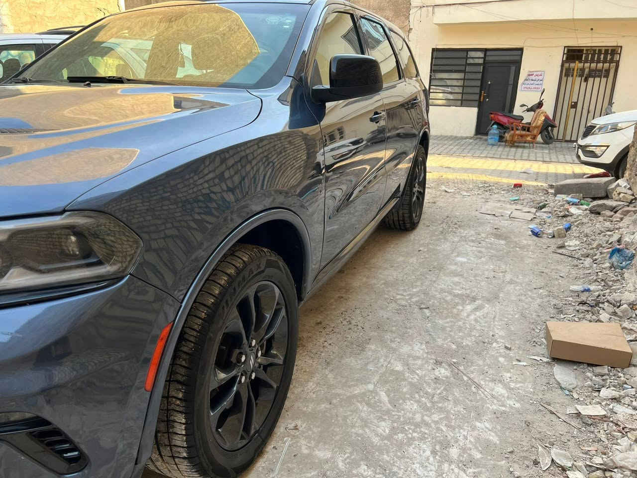 سلام عليكم دورنكو موديل ٢٠٢١ جيتي   فول مواصفات فتحه كشنات جلد فور  حساسات محرك 6سلندر  السياره جديده وجاهزه  موضحه بصورر بيه ٥ قطع صبغ 
للبيع او مراوس ابقل. السعر ٢١٥ وبيهه مجال للشراي مكاني بغداد الاعظميه ***********
