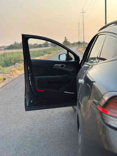 سلام عليكم 
#للبيع كيا سبورتج موديل 2023 X-line وارد امريكي

‭0770 582 4761‬

 
حجم السياره لارج 
 
السياره حادثه موضح عندك بلصور
مبدل جاملغ نفس لون ودعاميه نفس لون  
لبنيد نفسه مصلح ومبوغ 
فول مواصفات اكس لاين 
سياره جديده معنى كلامه
١- بصمه تشغيل  وابواب
٢- كشنات جلد
٣- كشن السائق كهرباء
٤-تدفئه بلكشنات 
٥- شاشه دجتل+ شاشه كبيره تدعم نظام الابل كار 
٦-رادارات اماميه خلفيه جانبيه
٧- قياده ذاتيه
٨-توقف ذاتي
٩-اشاير بلمري
١٠- فور ويل دفع رباعي 
١١-درايف مود
١٢-اوتو هولد 
١٣-كاميره 
١٤-اوتو ستوب 
١٥-نظام نزول المنحدرات
١٦-كامره ڤيو
١٧-سايد بريك بصمه
١٨- مانع انزلاق
١٩- لايت ليد
٢٠- حساسات خلفيه

مكان لسياره بغداد
السعر خابر وتدلل جوة السوك ابيع الك
