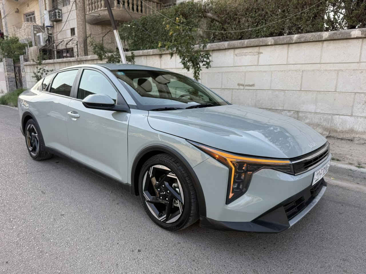 السلام عليكم
سيارة K4 موديل2025 
اللون المميز سموك أرغب من اللون الابيض 
محرك 2000دوش
كير ايتي بلادي 
سياه حادث بسيط موضح في الصور.
مواصفات//
بصمه
تشغيل عن بعد
بصمه ابواب
بصمه جنطه 
شاشه متصل حجم كبير
منافذ شحن خلفيه
سايد بريك كهربائي
مانع انزلاق
نقطه عمياء
اشاير ترحيب نبريد لمس
شحن واير لس كامره خلفيه دقه hd
تحكم وضعيات قياده 
فول تحكم ستيرن
فول قيادة ذاتيه مع تحديد مسار
رادار امامي وخلفي وجانبي
فول حساسات توقف ذاتي
لد أمامي مع عدسات زنون
لد خلفي
صندوق السياره ذكي يفتح ويرحب عندالاقتراب من السياره
♦فول مواصفات بدون البانوراما فقط.
♦السياره جديده وضع الوكاله 
ماشيه 24
السعر 182
العنوان محيط الكاظميه موبايل 
***********
