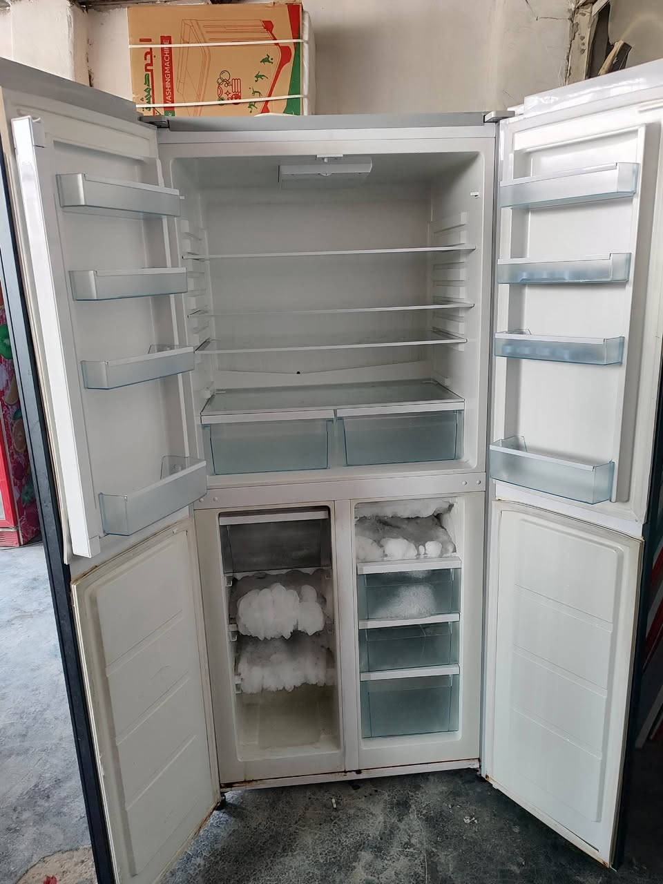 بسم الله ما شاء الله وصول غراض مستخدم و جديد عارضات مجمدات ثلا0ات طباخات رفوف جداري سفينه وسطيه كلشي متوفر االمقداديه الهارونيه طريق امام ويس ***********
