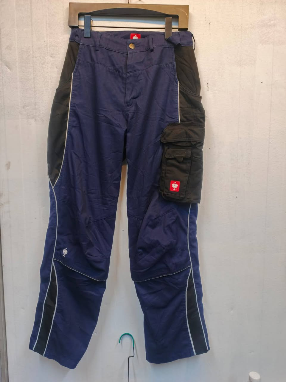 سلام عليكم متوفر بنطرون عمل اوربيه متوفر جميع قياسات 🦺👷


**إذا كنت صاحب هذا الإعلان وتريد حذفه لأي سبب، رجاءا أرسل رسالة إلى الدعم الفني**