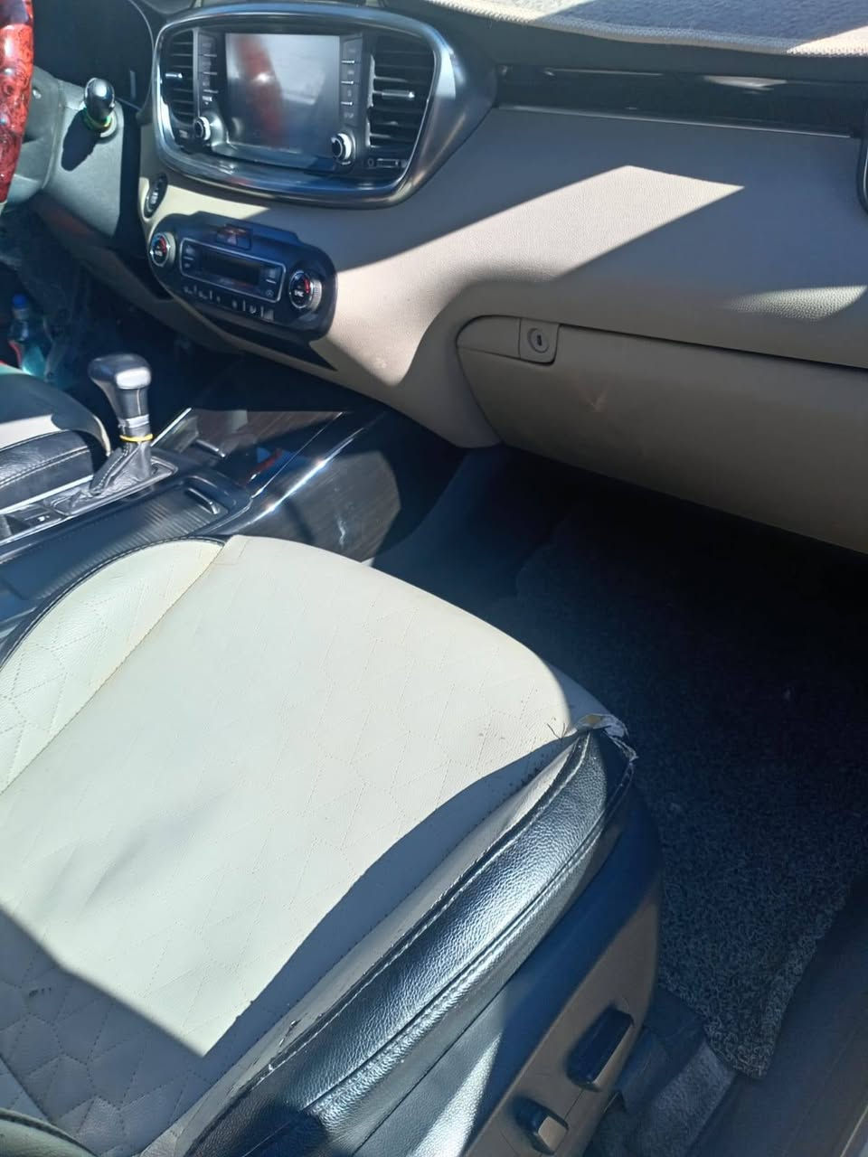 سورنتو 2020
خليجي

متجايه ومصبوغه عام
مكينه ٦ سلندر
رقم كربلاء
السعر ١٧٠ وبيها مجال
المكان ميسان 

***********
