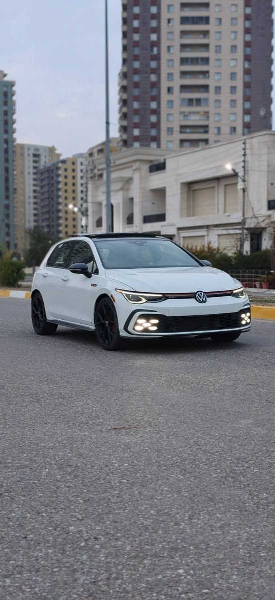 � Volkswagen Golf GTI 40th anniversary 2024 manual transmission 
بسم الله الرحمن الرحيم

WVWSA7CD6RW234084

⚡⚡بدون صبغ ⚡⚡

بدون رقم تترقم شمالي 

سعة المحرك:-   Turbo 2.0 V4

المسافة المقطوعه :10000 mi  

اللون :- أبيض  

الموديل:- 2024

الاضافات#👇👇

 شاشه كبيره 

فرش مخمل

تحكم سرعه

تحكم مسجل 

ويل 19

تشغيل عن بعد 

كراسي مدفيه

رادار امامي 

هاد بريك كهرباء 

بصمه

كشاف

حساس تجاوز

شفتات كير سبورت 

🚘🚘  حادث السياره دعامية امامية فقط السيارة بدون صبغ🚘🚘 

السعر 190 ورقة وبيها مجال بسيط

-  او الاتصال على الرقم التألي

 Messenger _ WhatsApp _ IMO  _Viber

 ***********-*********** أربيل, العراق
