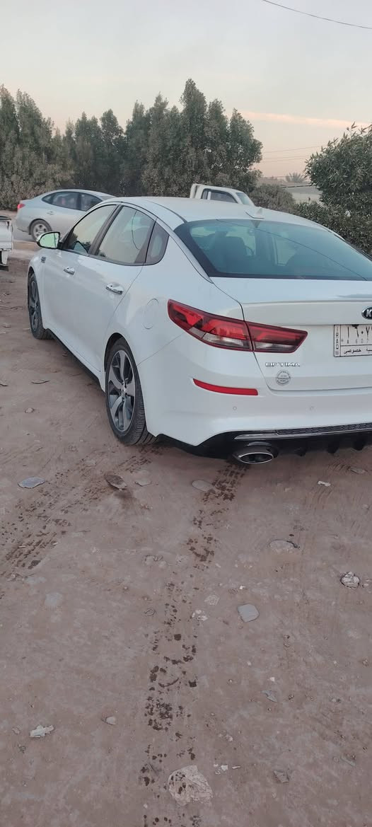 سلام عليكم وبتيمه20 حلوه كلش وجاهزه من كلشي رقم قادسيه فول مواصفات مكلف بلا نشر مكان بابل جبله رقم صاحب سياره. *********** غير متواجد عل نت
