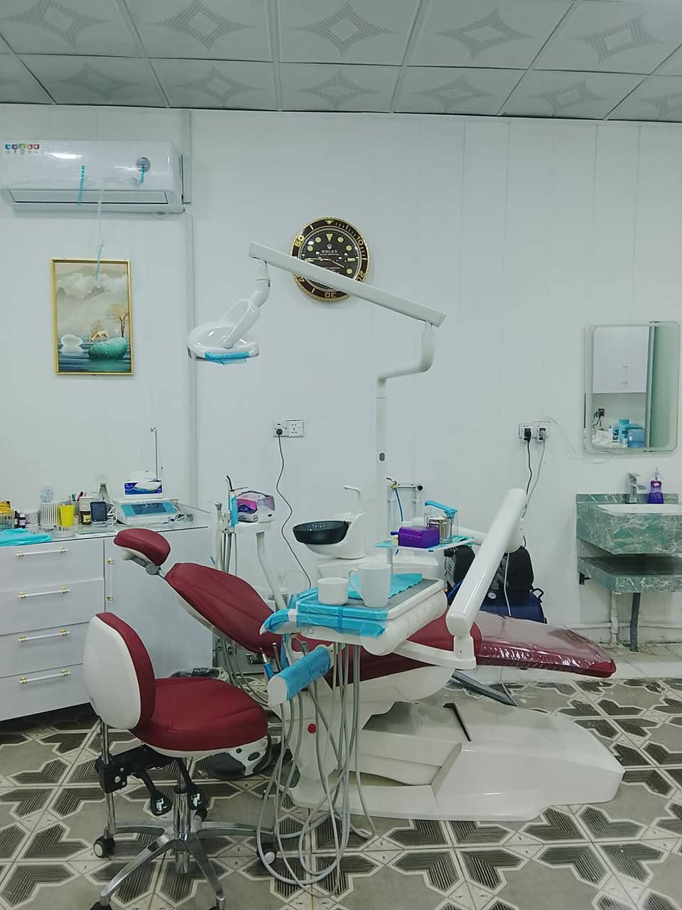 ✨ عيدية مودرن سمايل وصلت! ✨ Modern Smile Clinic 
مع د. أسيل وحيد يعقوب.. استقبلي العيد بإطلالة ساحرة 🌙
لأن العيد ما يكمل إلا بجمالكِ، جهزنا لكِ أقوى العروض بأسعار تنافسية:
💉 بوتكس (وداعاً للتجاعيد): بـ 75 ألف فقط.
👄 فلر شفة (رسمة ولا أروع): بـ 70 ألف فقط.
💎 إبرة الكالسيوم (لأقوى شد ونضارة): بـ 60 ألف فقط.
💧 إبر النضارة (لبشرة زجاجية): بـ 50 ألف فقط.
🎁 تألقي في صباح العيد بلمسات دكتورة أسيل. 
العنوان بابل الإسكندرية —حي المصطفى الثاني قرب سنتر علي وتين 
سارعي بالحجز قبل انتهاء المدة المحددة
للحجز والاستفسار الاتصال على الرقم ***********
