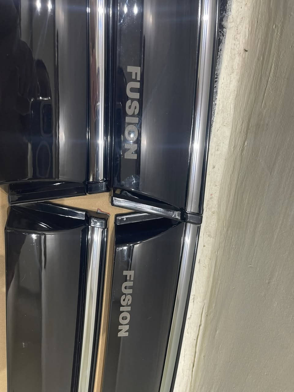 مساء الورد على اخوتنا بالكروب المحترم …
تعلن محلات  فورد سنتر الحاج عباس وأولاده
عن وصول مطريات  فيوشن موديل 13- 20
وبالمواصفات التاليه …
١- يتكون السيت من ٤ قطع امام وخلف سميكة
 ٢- تمتاز باللون الاسود الجميل مع خط نيكل من الاعلى 
٣-تمتاز القطع الاماميه بوحود كتابه Fusion السيارة بارزه وجميله 👌🏻 … 
٤ - سميكة جداً شرط 2mm 
سعر السيت ٢٥ الف ✌🏻✌🏻✌🏻

ويوجد عادية ليس سميكة وبدون كتابة سعر السيت 15 الف 👍🏻

يوجد خدمه توصيل 🚚 
مركز  الحاج عباس واولاده 
الاول في عالم الفورد 
خبره ٦٠ عاما في قطع الغيار 
🛻🚘🚕🔧🛠
مركز صيانه وقطع غيار الفورد بكافه موديلاته 🌷
ادوات صدر … ادوات كشر… 
ادوات محرك … كهربائيات …اكسسوارات 
بغداد - ساحه الطيران 📌 
مدخل الشيخ عمر 
١٠٠ متر ع اليمين
للحجز والاستفسار 
***********
***********
***********
***********
يوجد خدمه توصيل 🚚 
بغداد او المحافضات 5 الاف دينار
