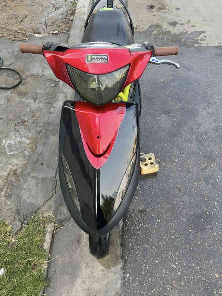 سلام عليكم دراجة ماكس عدلة  للبيع دراجة نظيفة مكينة نشطة شلعة ومعدل  السعر 450 العنوان بغداد حي الخضراء 
غير متواجد على الفيس 
للتواصل ***********
