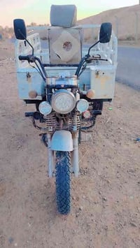 ستوته 2014 جاهزه من كلشي السعر 6500 وبيها مجال بسيط بدون اوراق 0784332...